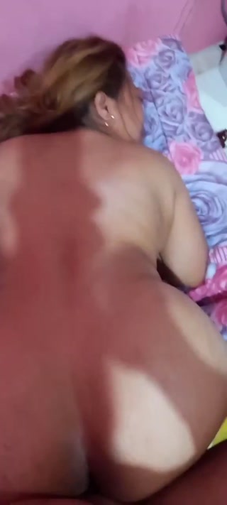 Ngewe Tante Pirang