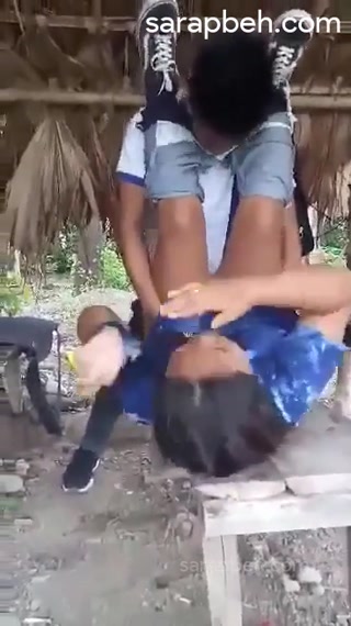 Ngentot Di Gubuk Direkam Teman
