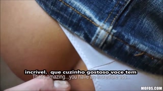 comeu o cuzinho da loira na biblioteca