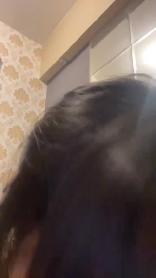 Cepet Keluar Sayang
