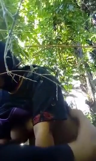 Ukhti Udah Gak Tahan Di Semak Semak