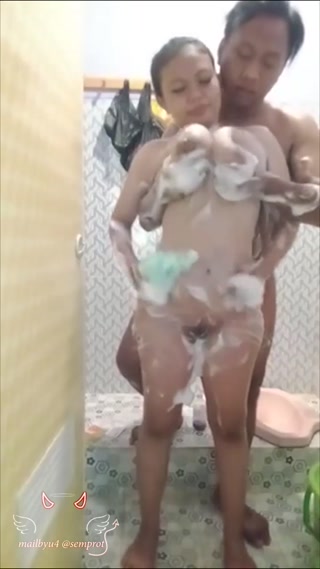 Ngewe Sama Binor Sambil Mandi busa