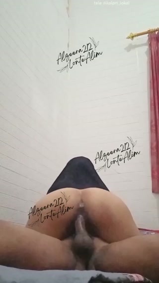 Wot Jilbab Hitam