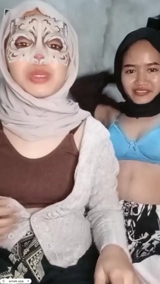 Lily Duo Jilbab Adu Kenakalan Spill Toket Dream