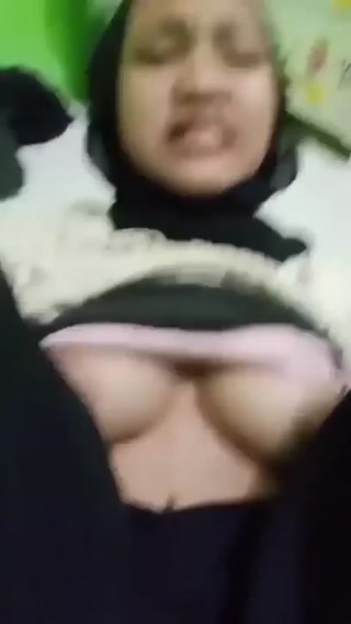 Hijab Imut Merintih Di Ewe (4)