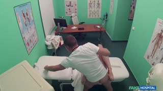 O Médico Comeu A Sua Paciente
