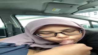 Hijab Suka Nyepong