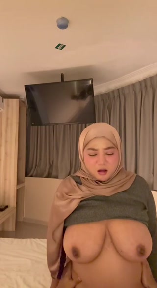 Wot Yohana jilbab tobrut